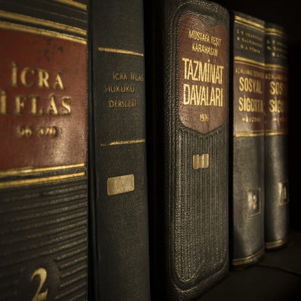 Dr. Endrődi Zsombor Tamás ügyvéd, védőügyvéd, büntetőügyvéd, büntetőjogász - Budapest, Cegléd, Pest Vármegye